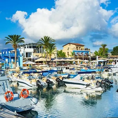 Imagine Your Family Renting A Luxury Holiday Close To Paralimni's Main Attractions, 1221 וילה פאראלימני